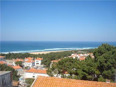 Apartment       for sale in Nazare (Leiria)