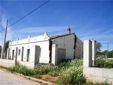 House/Villa for sale in Silves (Faro)