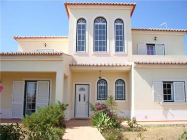 House/villa for sale in Porches (Faro)