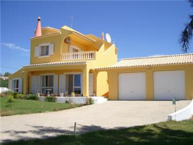 House/villa for sale in Porches (Faro)