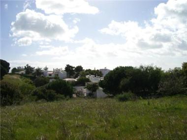 Land for sale in Carvoeiro (Faro)