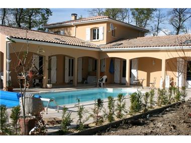 House for sale in Jonzac (Poitou-Charentes)