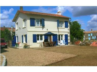 House for sale in Villefagnan (Poitou-Charentes)