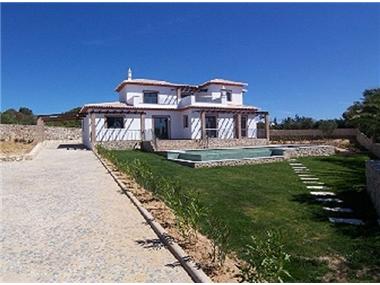 Villa / Townhouse for sale in Carvoeiro (Faro)