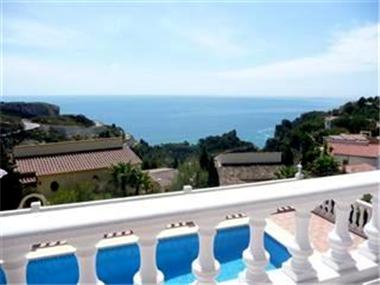 Villa for sale in Cumbre del Sol (Valencia)
