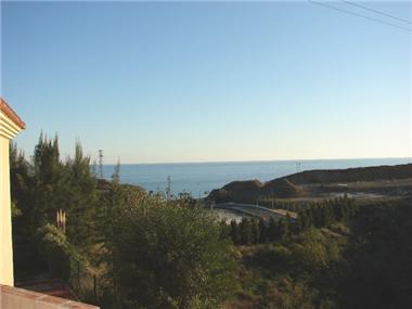 Semi/terraced Villa for sale in Fuengirola (Andalucia)