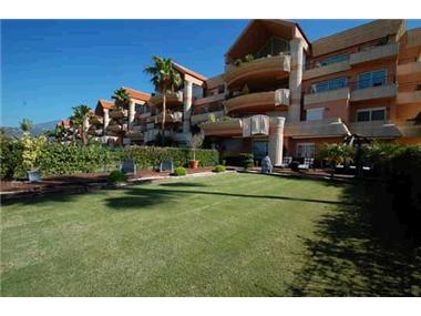 Apartment/flat for sale in Nueva Andalucia (Andalucia)