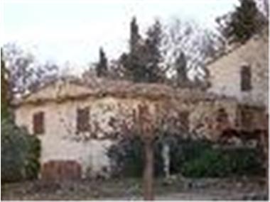 Estate for sale in Lourmarin (Provence-Alpes-Cote d'Azur)