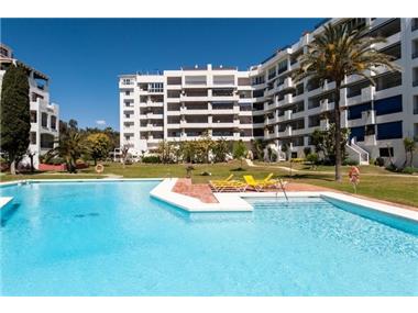 Apartment - Middle Floor for sale in Puerto Banus (Andalucia)
