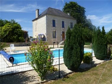 House for sale in Civray (Poitou-Charentes)