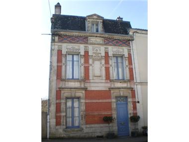 House for sale in Ruffec (Poitou-Charentes)