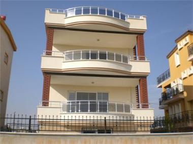 Property - Villa for sale in Altinkum (Aydin)
