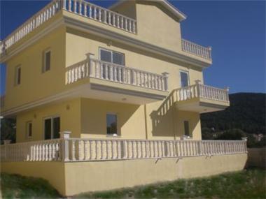 Property - Villa for sale in Altinkum (Aydin)