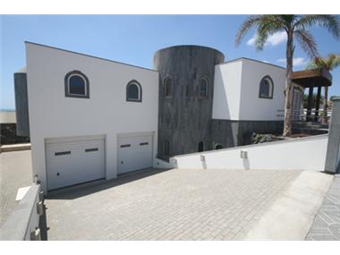 Villa for sale in Puerto Calero (Canary Islands)