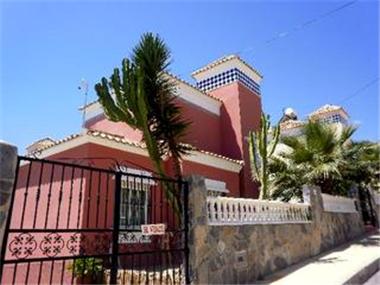 Villa for sale in San Miguel de Salinas (Valencia)
