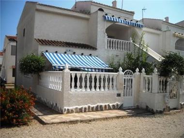 Villa for sale in La Horadada (Valencia)