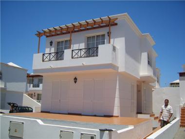 Villa for sale in Puerto del Carmen (Canary Islands)