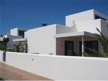 Villa for sale in Puerto Calero (Canary Islands)