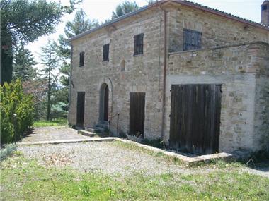 House/villa for sale in San Severino Marche (The Marches)