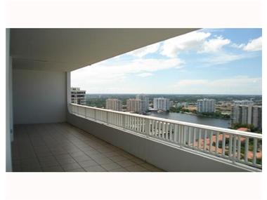 House/villa for sale in Aventura (Florida)