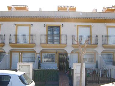 Townhouse for sale in Pilar de la Horadada (Valencia)