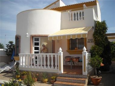 Villa for sale in Pilar de la Horadada (Valencia)