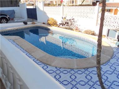 Villa for sale in La Horadada (Valencia)