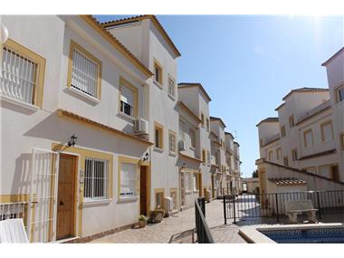 Townhouse for sale in Torremendo (Valencia)