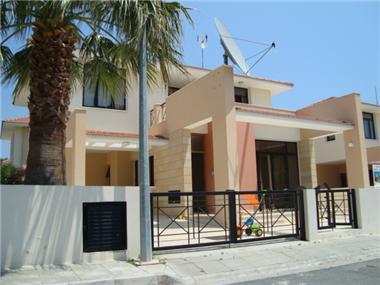 Detached House for sale in Dhekelia Cantonment (Larnaca)