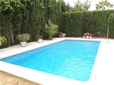Villa for sale in Cabo Roig (Valencia)