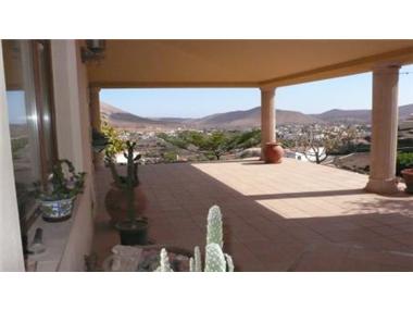 Villa for sale in Villaverde (Canary Islands)