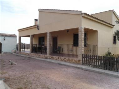 Villa for sale in Catral (Valencia)