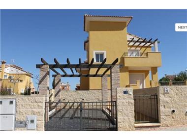 Villa for sale in Hondon de las Nieves (Valencia)