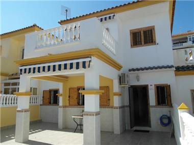 Townhouse for sale in La Mata (Valencia)