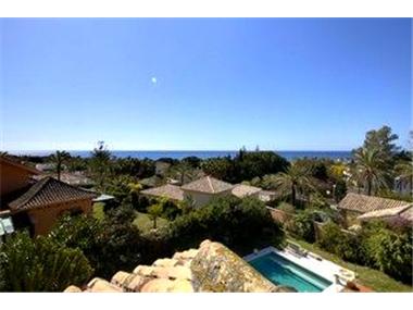 Villa for sale in Las Chapas (Andalucia)