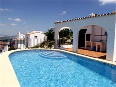 Villa for sale in Pego (Valencia)