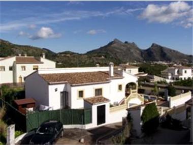 Villa for sale in Sagra (Valencia)