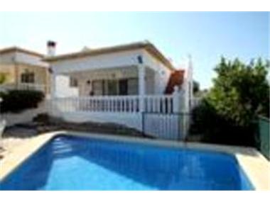Villa for sale in Rafol de Almunia (Valencia)