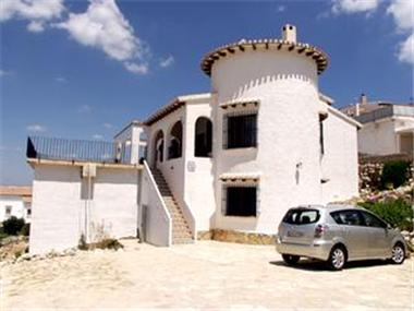 Villa for sale in Pego (Valencia)