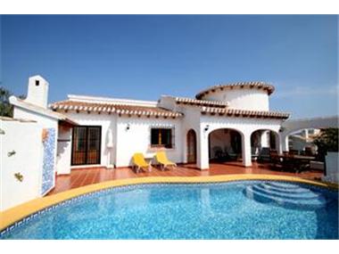 Villa for sale in Pego (Valencia)