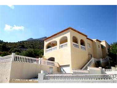 Villa for sale in Tormos (Valencia)