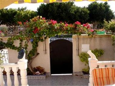 Villa for sale in Torre De La Horadada (Valencia)