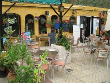 Commercial for sale in La Mata (Valencia)