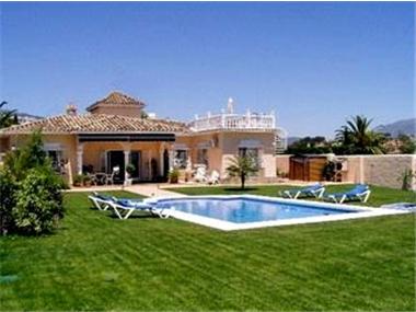 Villa for sale in El Paraiso (Andalucia)
