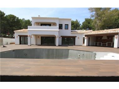 Villa for sale in Moraira (Valencia)