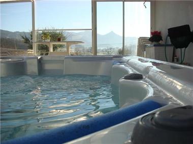 Villa for sale in Ahaxe-Alciette-Bascassan (Aquitaine)