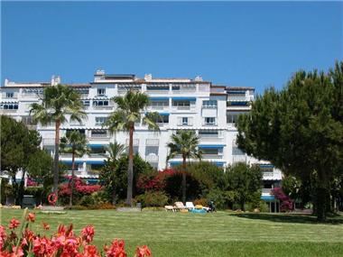 Apartment for sale in Las Brisas (Andalucia)