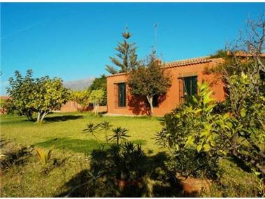 Villa for sale in Las Brisas (Andalucia)
