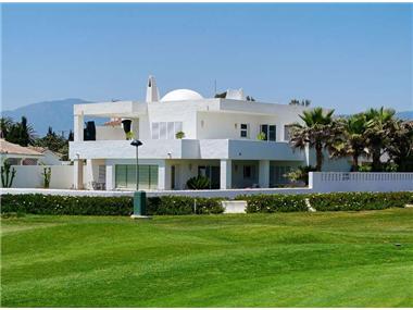 Villa for sale in Riviera Del Sol (Andalucia)
