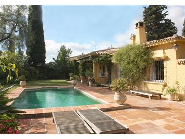 Villa for sale in Sierra Blanca (Andalucia)